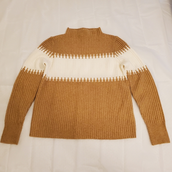 🌟Host Pick!🌟 French Connection Funnel-Neck Camel/White Colorblock Sweater - M - Picture 4 of 13